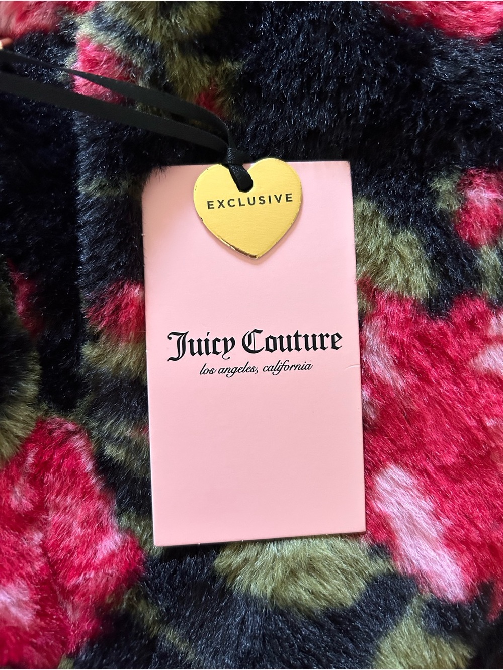 Juicy Couture Sage Green and Baby Pink Faux Leather “Royal to Convertible Baguet - Picture 14 of 15